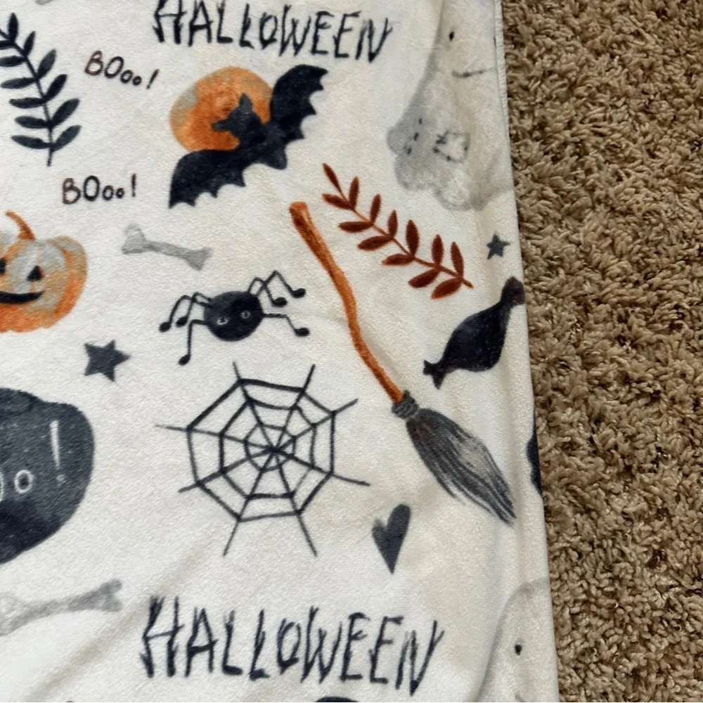 Halloween Lovey Ghost and Pumpkin White Patterned Blanket Baby Blanket Shearling